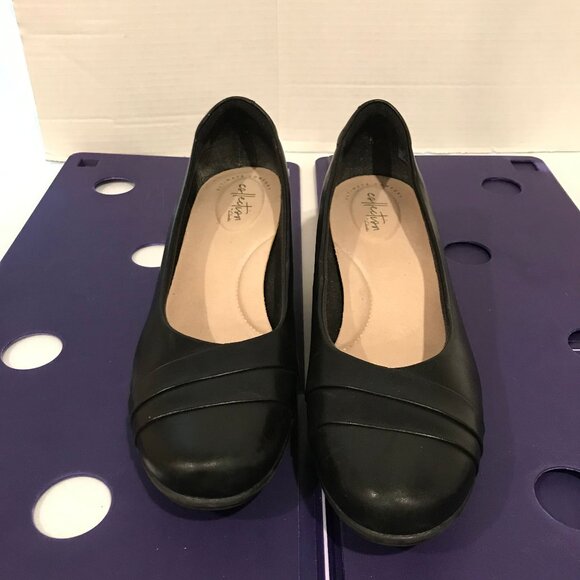 CLARKS WOMENS LEATHER SHOES SIZE 10 - Picture 1 of 6
